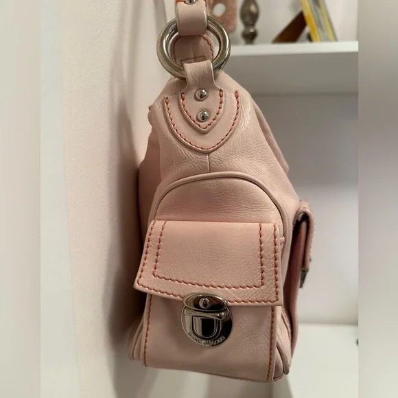 Marc Jacobs Leather Shoulder Bag in Blush Pink - Picture 4 of 15